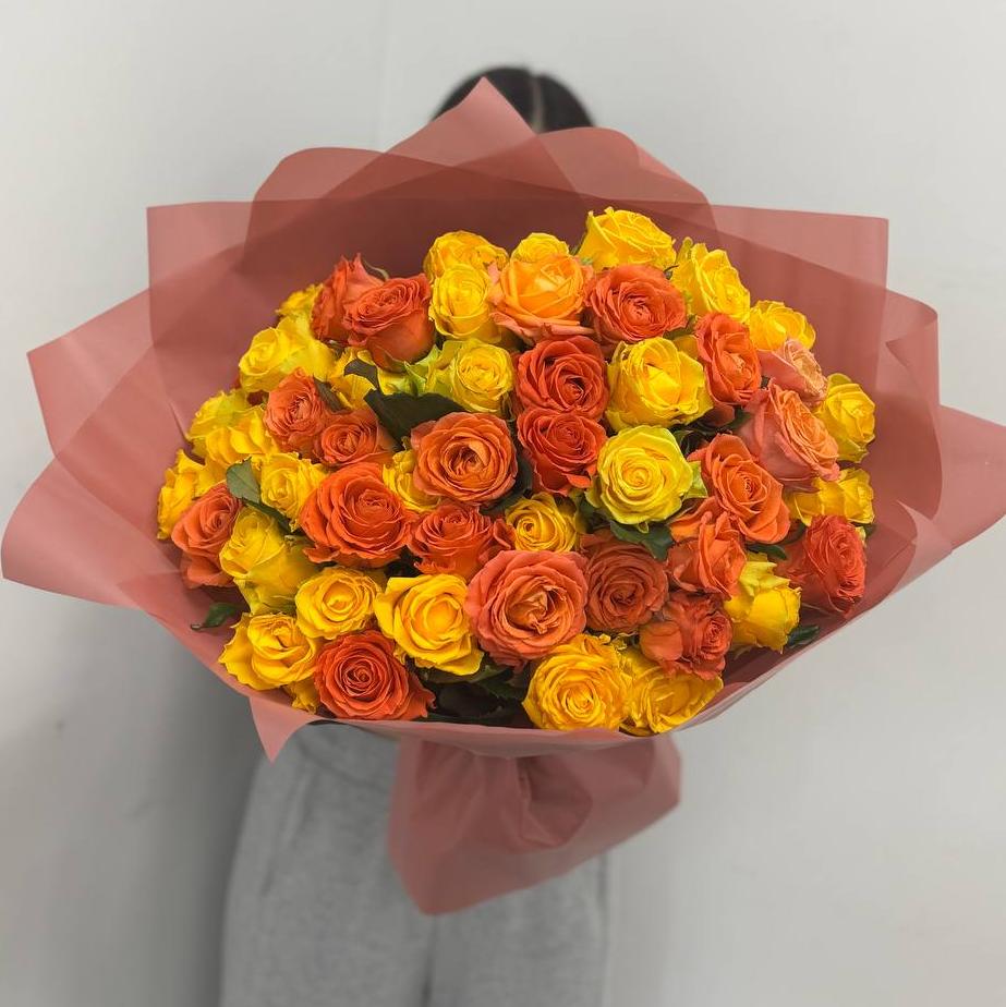 51 цитрусовая роза в оформлении