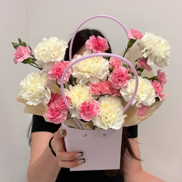 Композиция из нежных диантусов №2