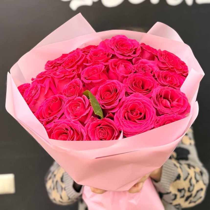 Букет из 25 эквадорских вишневых роз