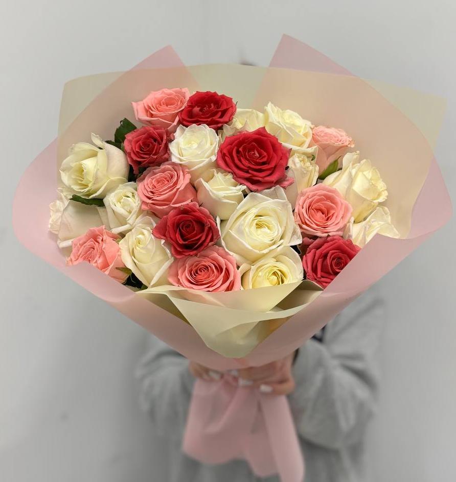 Акция! 25 ягодных роз 50 см