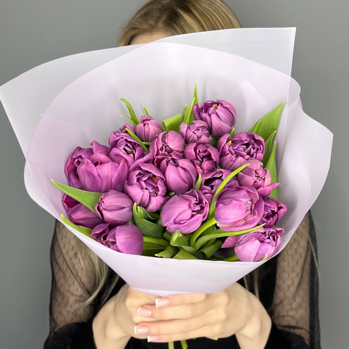 21 фиолетовый пионовидный тюльпан