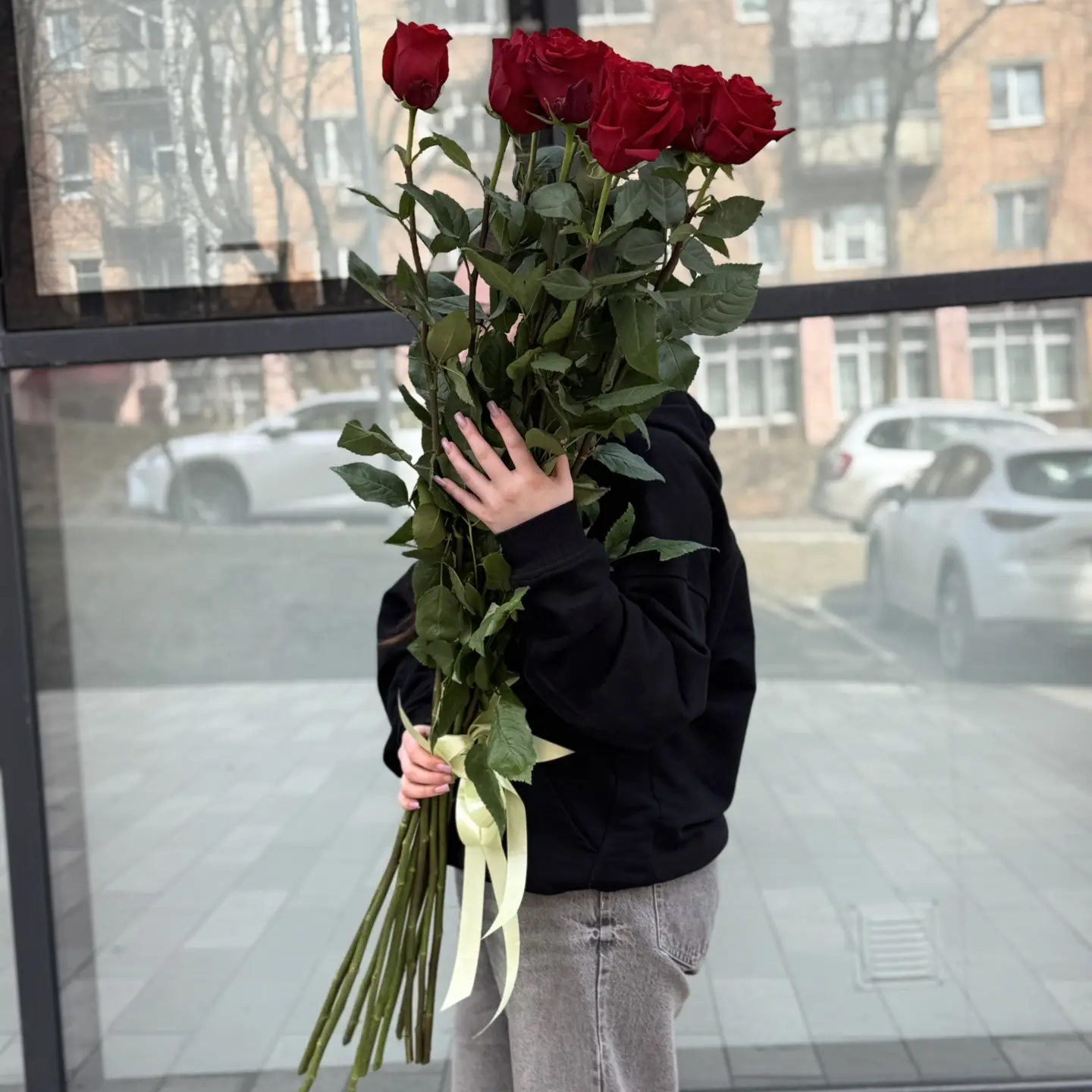 11 эквадорских роз 120/130 см под ленту